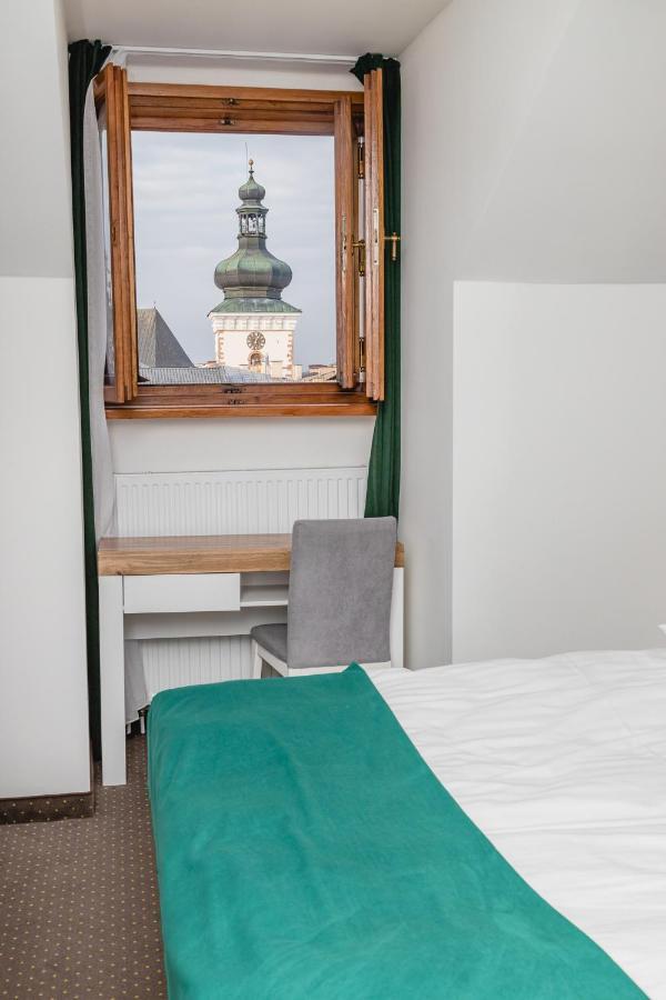 The Old Townhouse Aparthotel Krosno Exterior photo