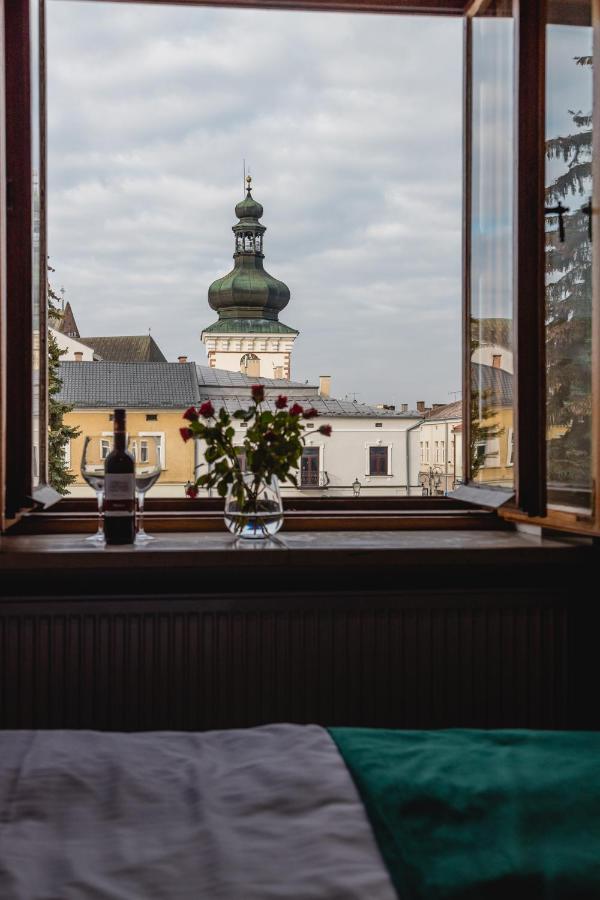 The Old Townhouse Aparthotel Krosno Exterior photo